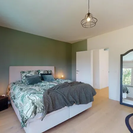 Sintpieter18 @lo-ghis Vakantiewoning Дом отдыха